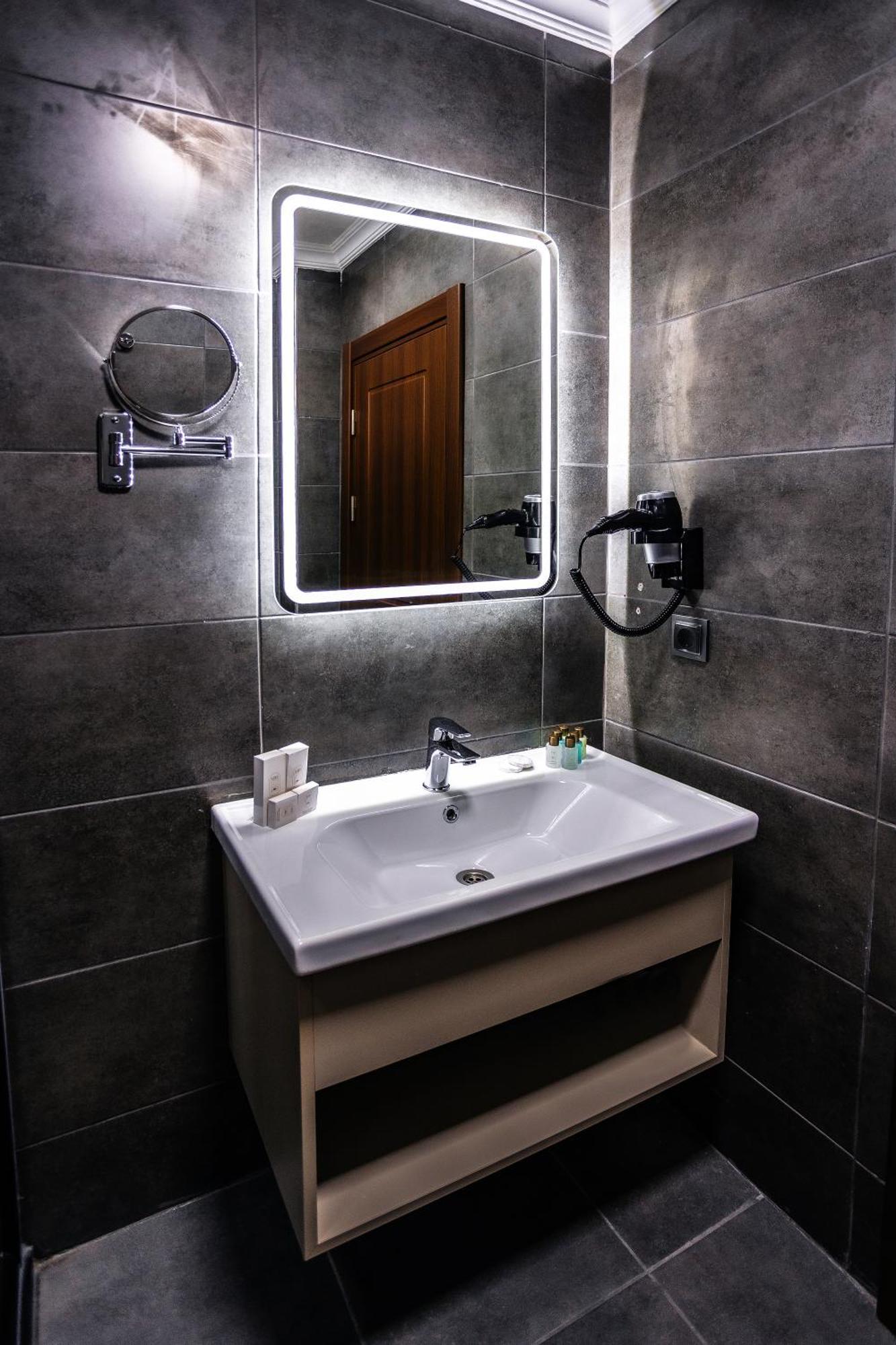 Mays Royal Hotel Provincia di Provincia di Istanbul Esterno foto
